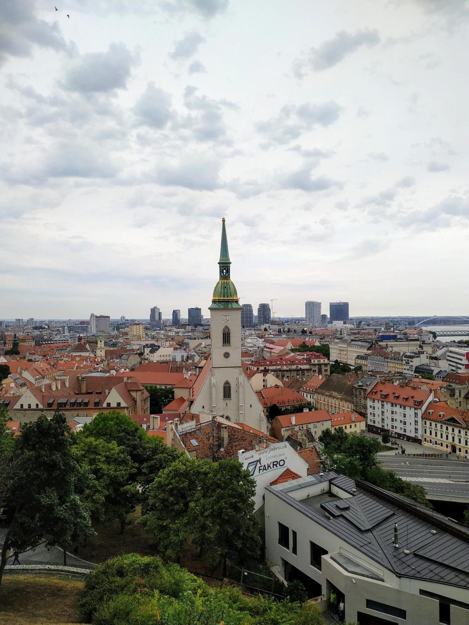 Extralarge Queen Room In The Heart Of Bratislava With Terrace Exterior photo